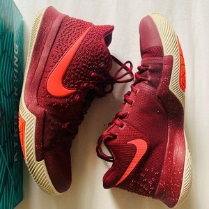 Kyrie 3 Sneakers